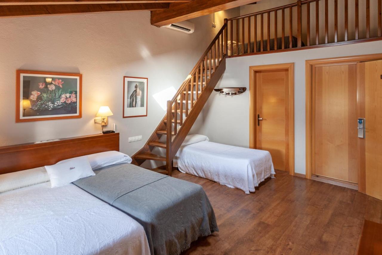 Hotel Fonda Merce Llivia Ngoại thất bức ảnh