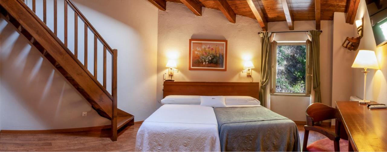 Hotel Fonda Merce Llivia Ngoại thất bức ảnh