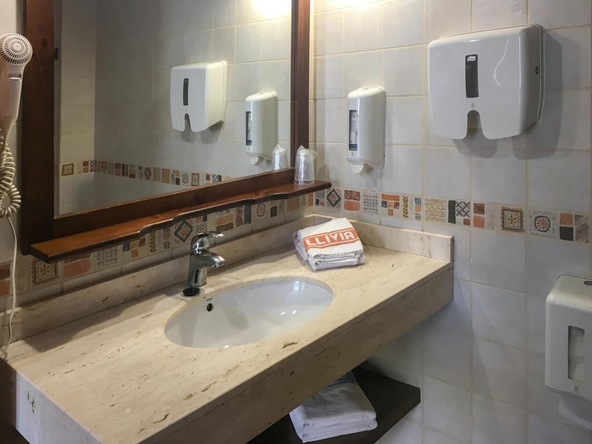 Hotel Fonda Merce Llivia Ngoại thất bức ảnh