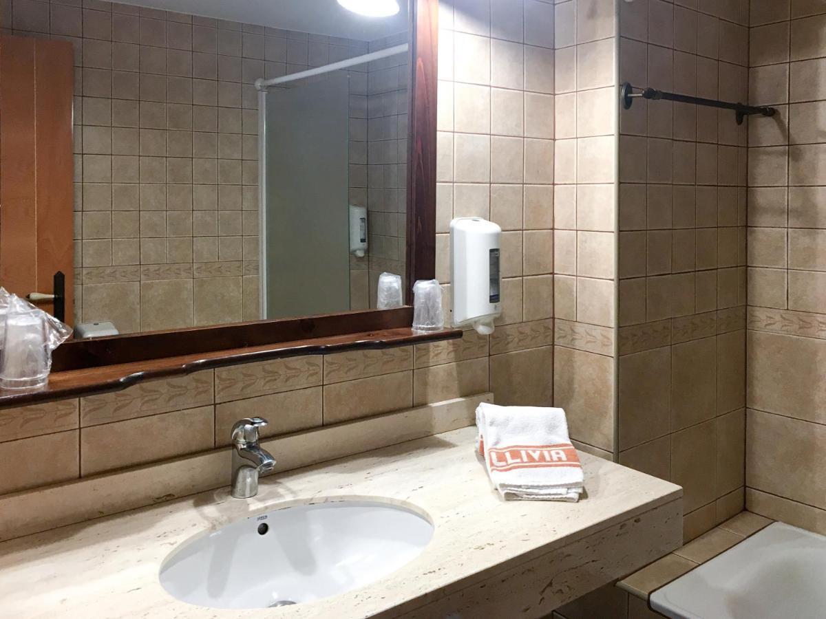 Hotel Fonda Merce Llivia Ngoại thất bức ảnh